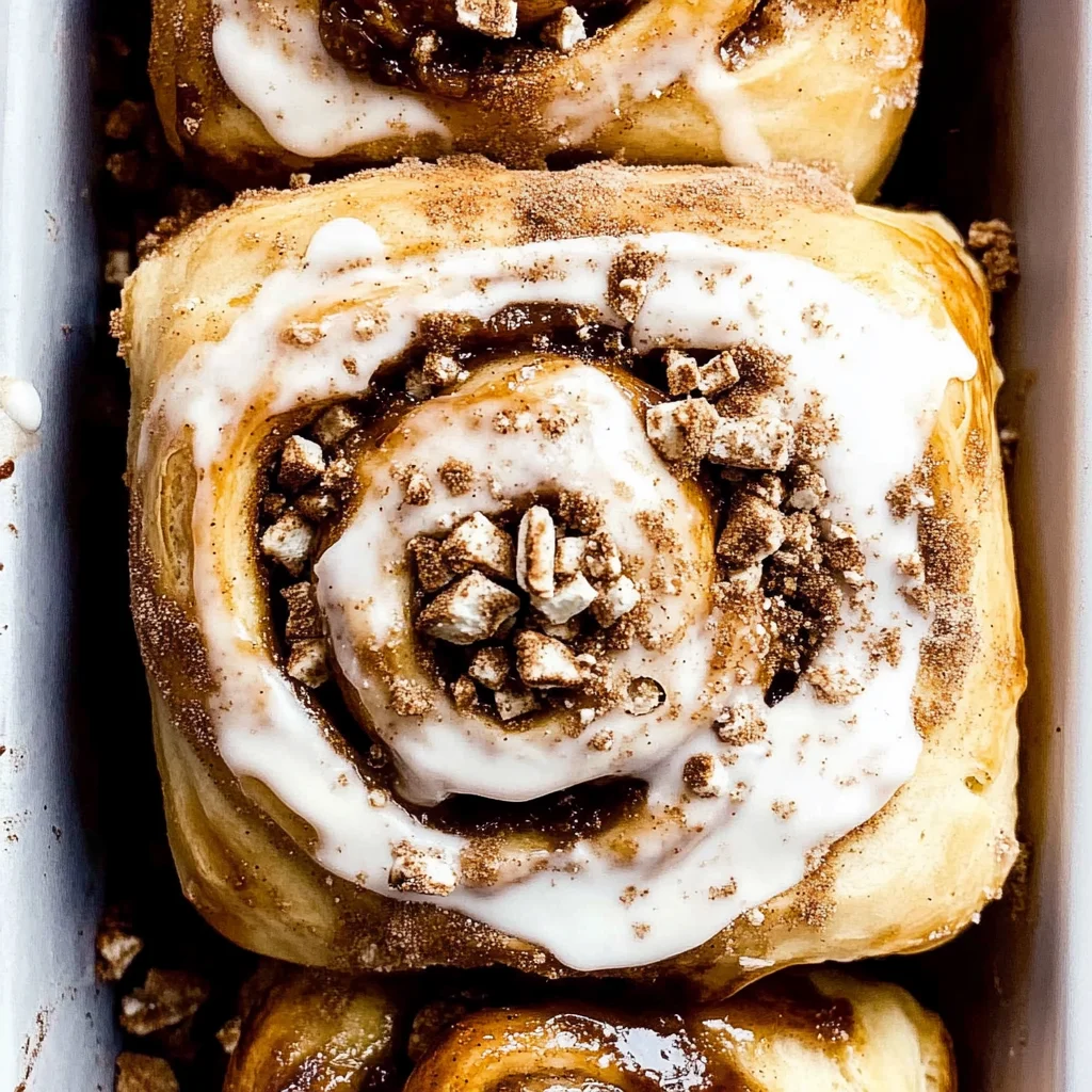 S’mores Cinnamon Rolls: Indulgent and Gooey Delight