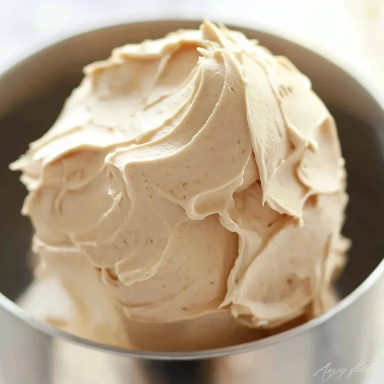 Apple Buttercream Icing: Sweet and Dreamy Delight